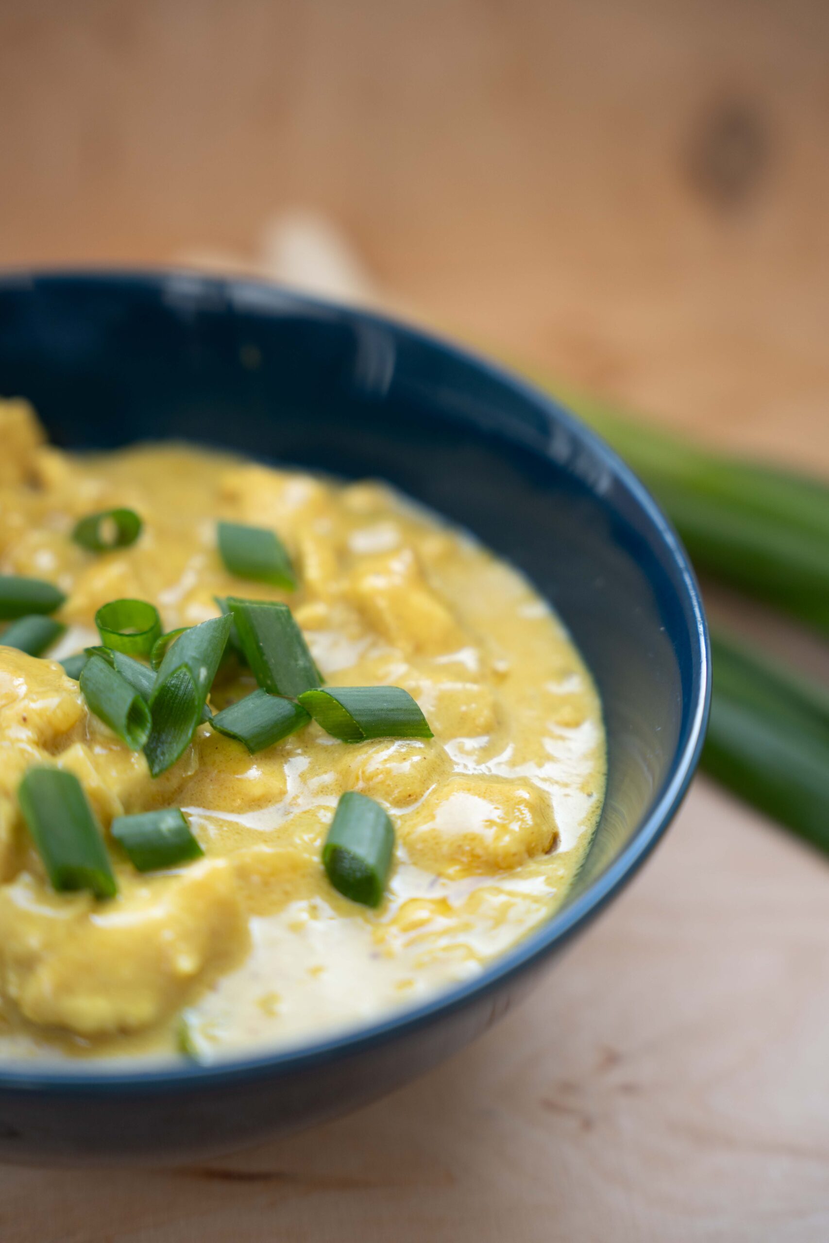 Curry z kurczakiem w sosie kokosowo-orzechowym z fasolką szparagową - obrazek 4