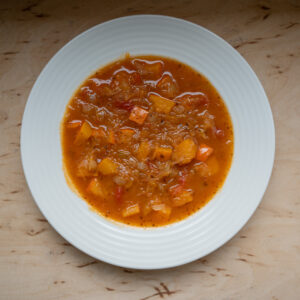 Wegetariański kapuśniak dyniowy